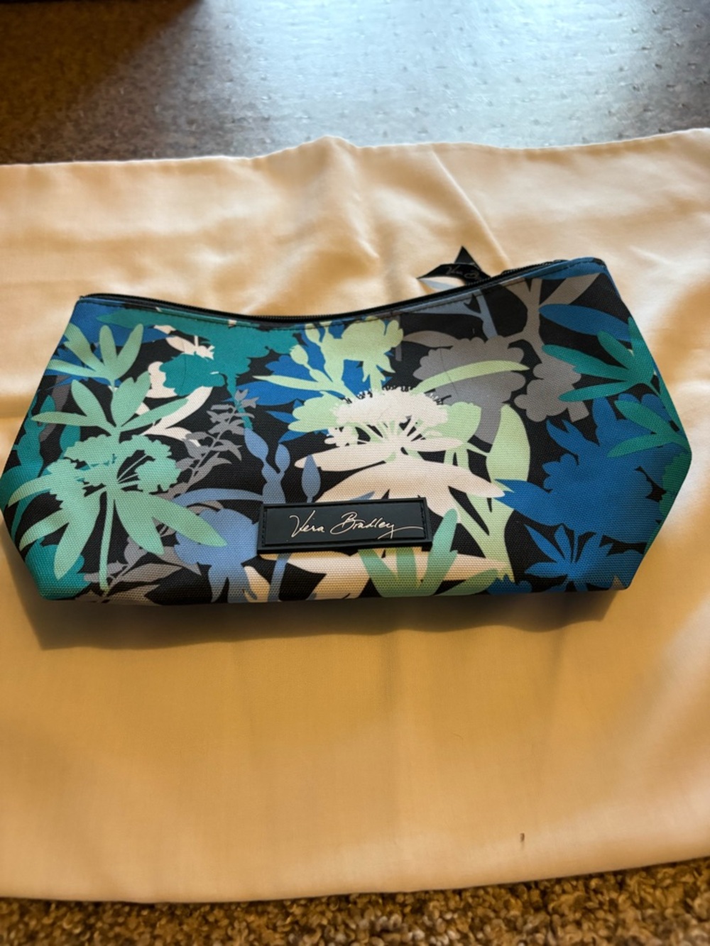 Vera Bradley make up bag